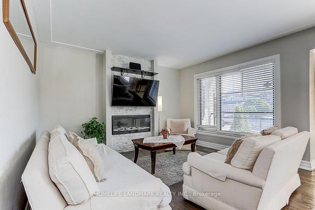 242 Queenslea Ave, House detached with 3 bedrooms, 2 bathrooms and 6 parking in Toronto ON | Image 36