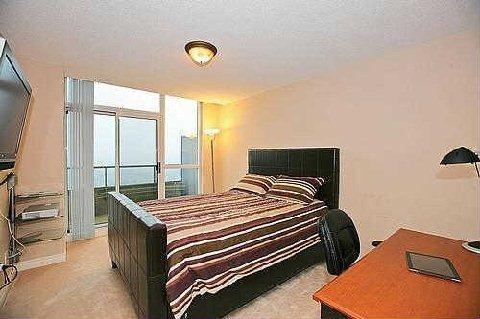 3903 - 23 Hollywood Ave, Condo with 2 bedrooms, 2 bathrooms and 1 parking in Toronto ON | Image 5