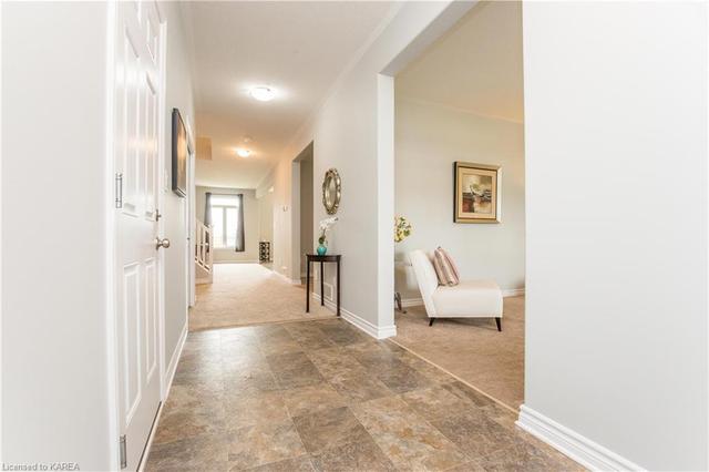 1720 Executive Avenue, House detached with 4 bedrooms, 2 bathrooms and 4 parking in Kingston ON | Image 12