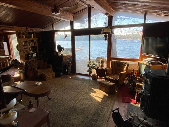 1161 North Morrison Lk Rd, House detached with 2 bedrooms, 1 bathrooms and 10 parking in Gravenhurst ON | Image 8