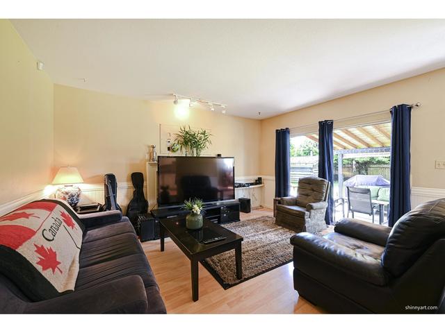 3373 198a Street, House detached with 4 bedrooms, 3 bathrooms and 6 parking in Langley BC | Image 13