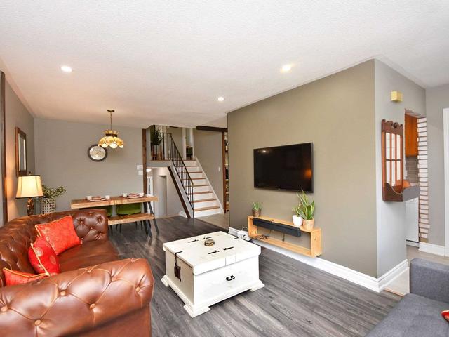 27 Madoc Dr, House semidetached with 4 bedrooms, 2 bathrooms and 3 parking in Brampton ON | Image 17