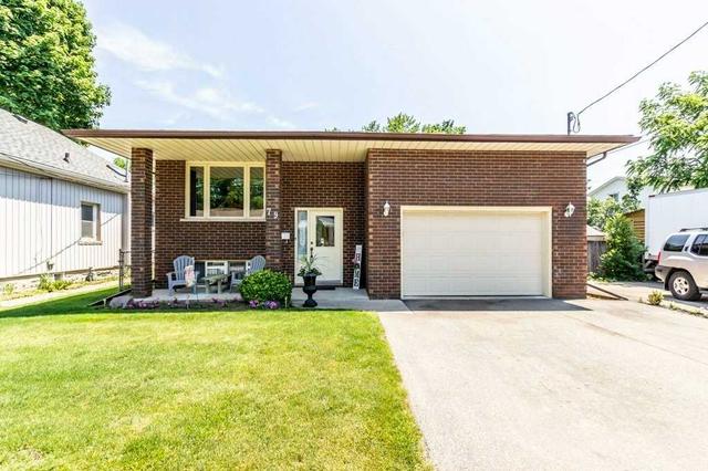 79 Russ St, House detached with 3 bedrooms, 2 bathrooms and 3 parking in Cambridge ON | Image 1