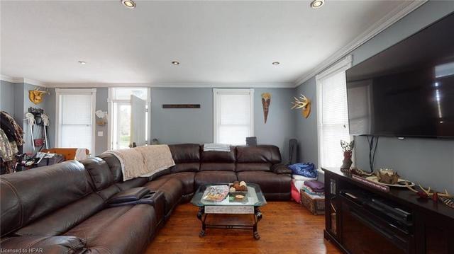 109 Napier Street, House detached with 3 bedrooms, 1 bathrooms and 5 parking in Goderich ON | Image 5