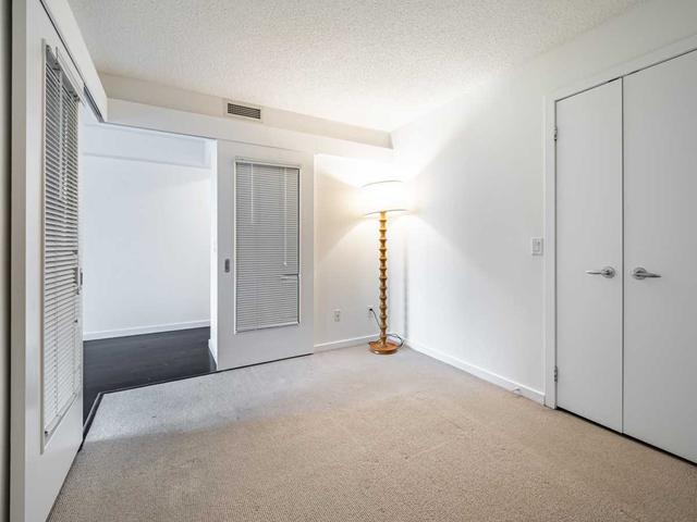 1804 - 8 York St, Condo with 1 bedrooms, 1 bathrooms and 1 parking in Toronto ON | Image 3