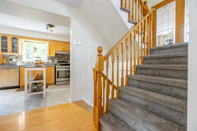 15 Ginger Crt, House detached with 3 bedrooms, 3 bathrooms and 4 parking in Guelph ON | Image 10