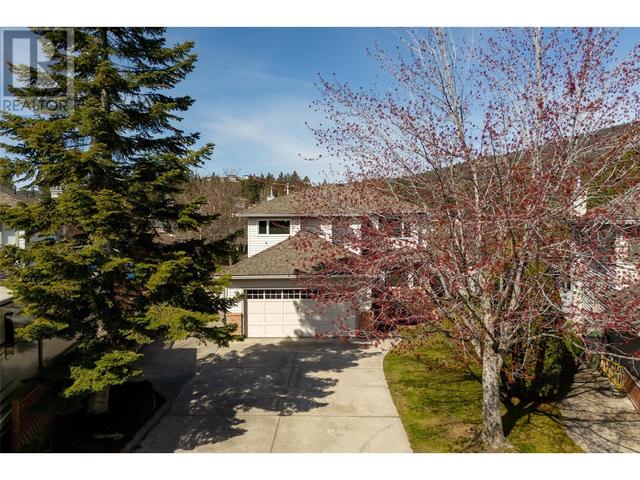 2955 Ridge Place, House detached with 5 bedrooms, 2 bathrooms and 6 parking in West Kelowna BC | Image 20