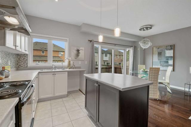 25 Todman Lane, House attached with 3 bedrooms, 3 bathrooms and 2 parking in Markham ON | Image 4