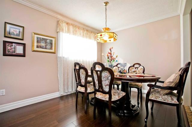 54 Jade St, House detached with 3 bedrooms, 2 bathrooms and 4 parking in Toronto ON | Image 2