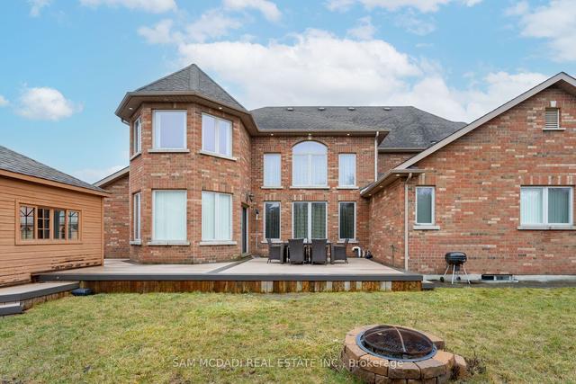 2489 Olinda Crt, House detached with 4 bedrooms, 6 bathrooms and 15 parking in Mississauga ON | Image 32