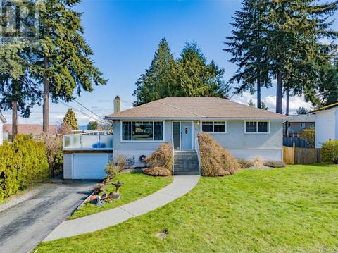 969 Capilano Pl, House detached with 4 bedrooms, 2 bathrooms and 2 parking in Nanaimo BC | Card Image