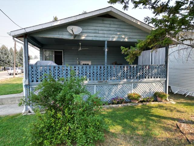 7558 Columbia Avenue, House detached with 4 bedrooms, 2 bathrooms and 2 parking in Radium Hot Springs BC | Image 49