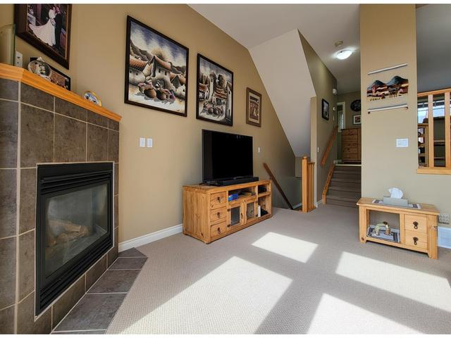 15 - 4878 Ridge Road, House attached with 3 bedrooms, 4 bathrooms and 1 parking in Radium Hot Springs BC | Image 26