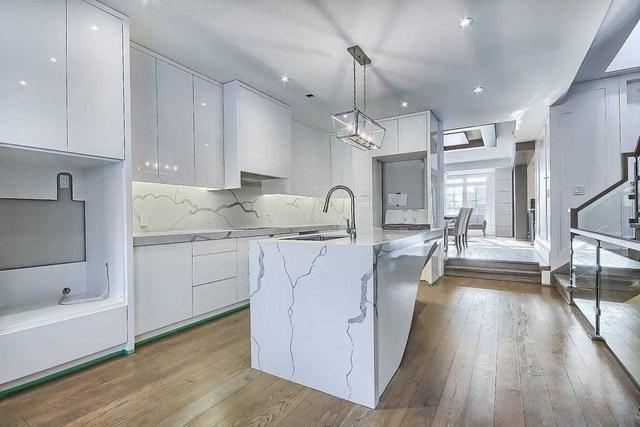 326 St Clements Ave, House detached with 4 bedrooms, 5 bathrooms and 2 parking in Toronto ON | Image 34