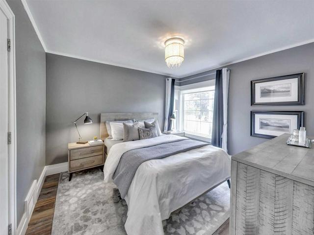 195 Berry Rd, House detached with 2 bedrooms, 2 bathrooms and 3 parking in Toronto ON | Image 20