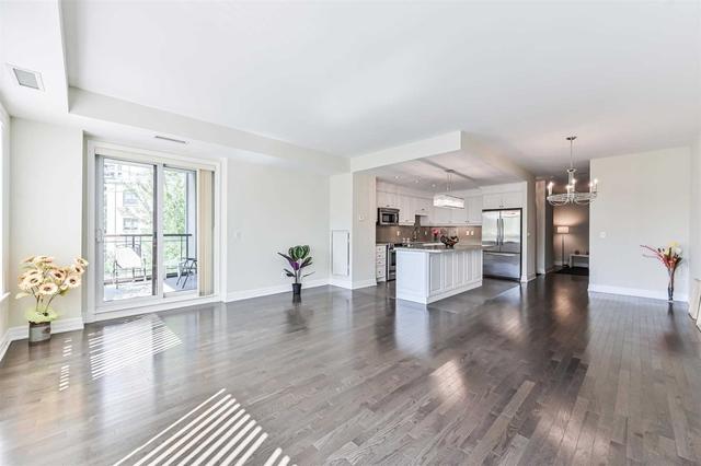 206 - 15 Rean Dr, Condo with 2 bedrooms, 2 bathrooms and 1 parking in Toronto ON | Image 8