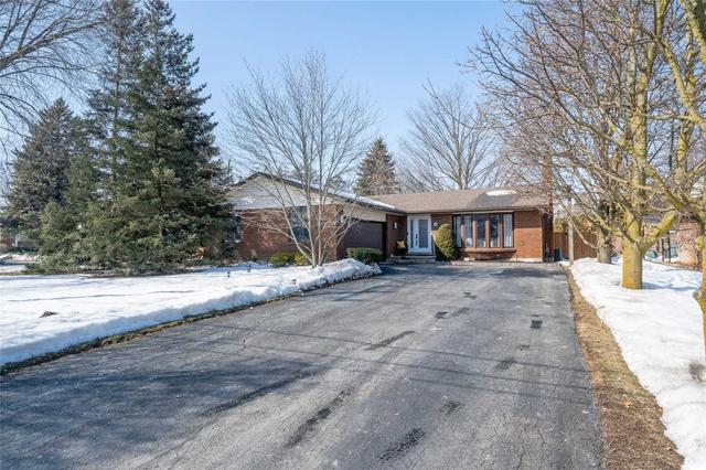 366 Hillside St, House detached with 3 bedrooms, 3 bathrooms and 10 parking in Waterloo ON | Image 23