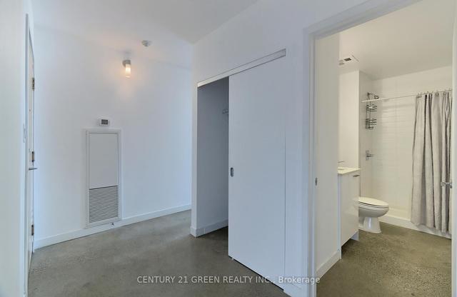 816 - 510 King St, Condo with 2 bedrooms, 2 bathrooms and 1 parking in Toronto ON | Image 19