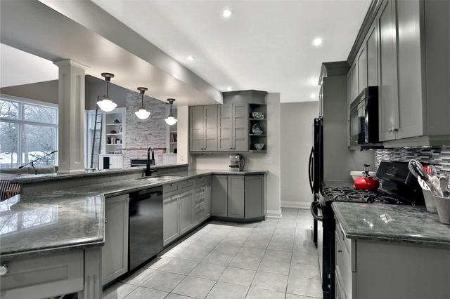 1100 Cedar Grove Blvd, House detached with 6 bedrooms, 5 bathrooms and 3 parking in Oakville ON | Image 7
