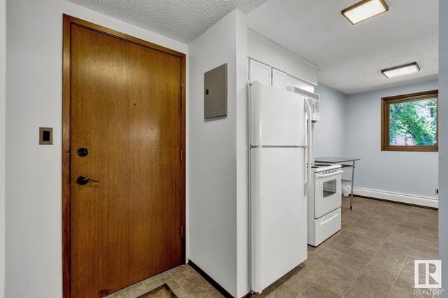 303 - 10745 78 Av Nw, Condo with 2 bedrooms, 1 bathrooms and null parking in Edmonton AB | Image 5