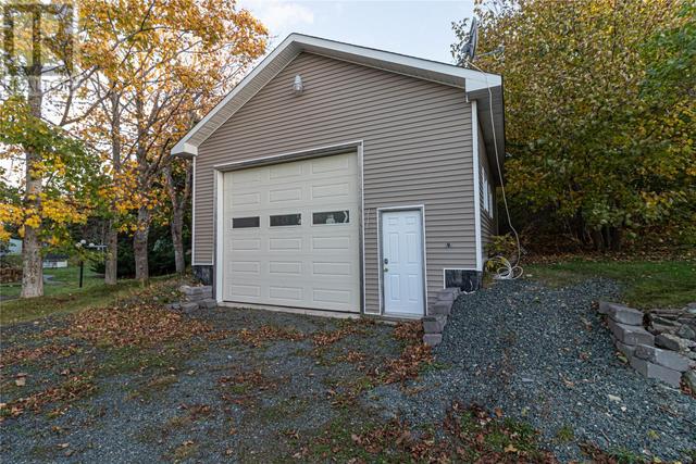 33 Maple Street, House detached with 3 bedrooms, 2 bathrooms and null parking in Conception Bay South NL | Image 5