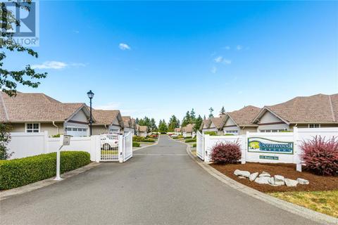 4 - 631 Blenkin Ave, House attached with 2 bedrooms, 2 bathrooms and 2 parking in Parksville BC | Card Image