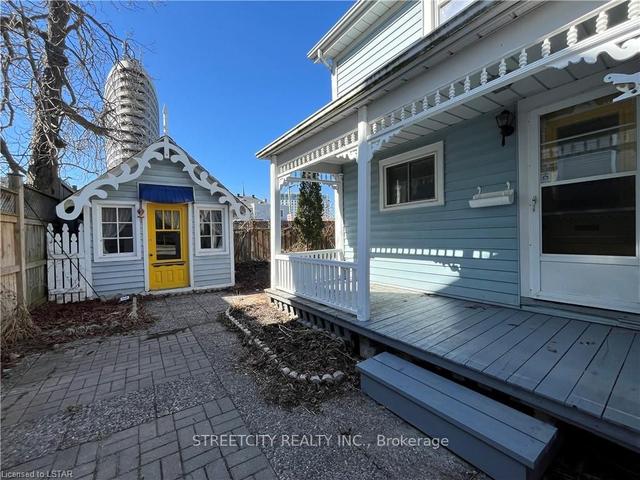 219 Brock St N, House detached with 2 bedrooms, 3 bathrooms and 3 parking in Sarnia ON | Image 14