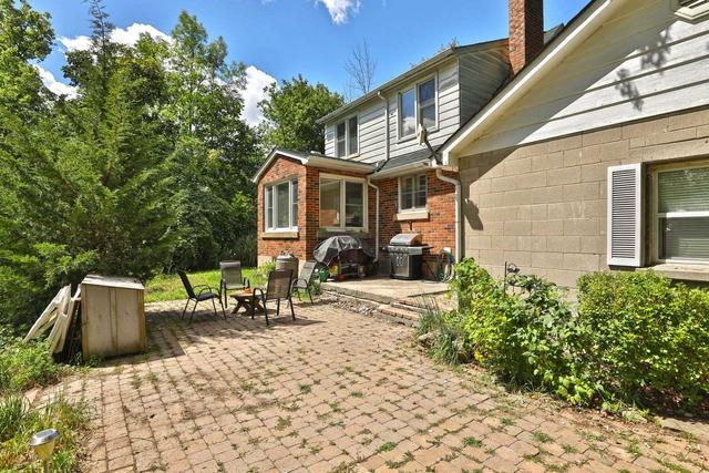 2156 15 Side Rd, House detached with 2 bedrooms, 1 bathrooms and 4 parking in Milton ON | Image 16
