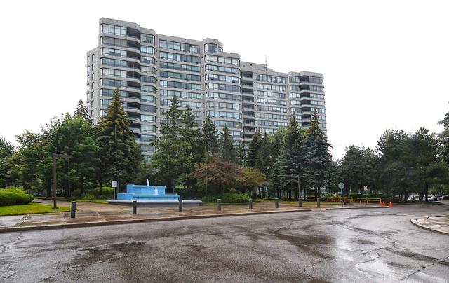 906 - 120 Promenade Circ, Condo with 2 bedrooms, 2 bathrooms and 1 parking in Vaughan ON | Image 1
