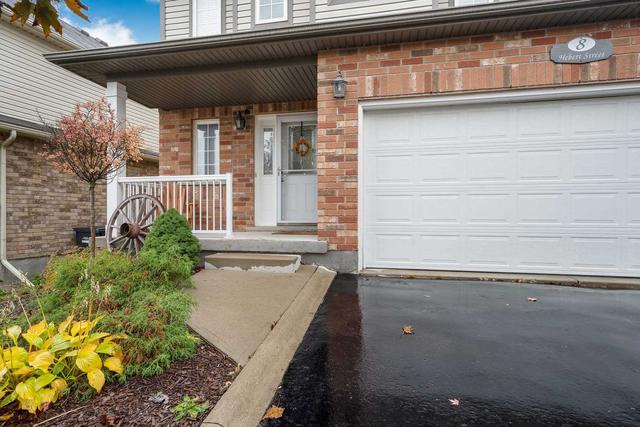 8 Hebert St, House detached with 3 bedrooms, 4 bathrooms and 6 parking in Guelph ON | Image 12