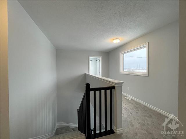 390 Cope Drive, Townhouse with 3 bedrooms, 3 bathrooms and 2 parking in Ottawa ON | Image 9