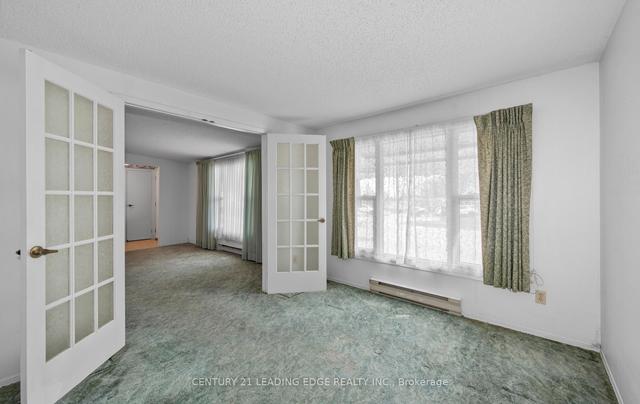 44 Wilmot Tr, House detached with 2 bedrooms, 2 bathrooms and 2 parking in Clarington ON | Image 2