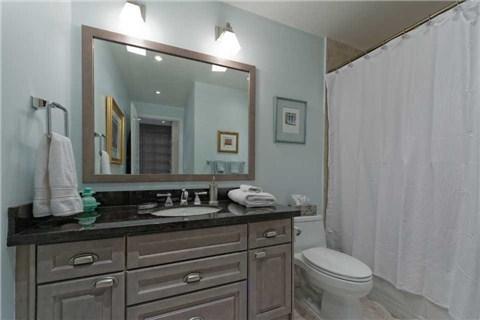 426 - 20 Burkebrook Pl, Condo with 1 bedrooms, 1 bathrooms and 1 parking in Toronto ON | Image 2