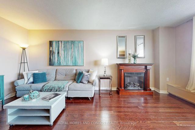 1006 - 130 Neptune Dr, Condo with 2 bedrooms, 2 bathrooms and 1 parking in Toronto ON | Image 36