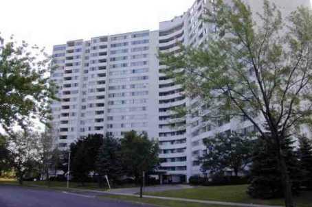 802 - 530 Lolita Gdns, Condo with 2 bedrooms, 1 bathrooms and 1 parking in Mississauga ON | Image 1