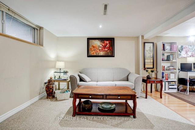 13 Billingsgate Cres, House detached with 3 bedrooms, 2 bathrooms and 4 parking in Ajax ON | Image 4