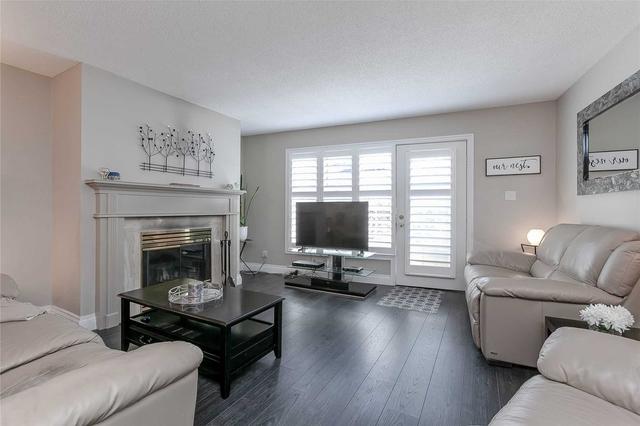 3 - 2110 New St, Townhouse with 2 bedrooms, 4 bathrooms and 2 parking in Burlington ON | Image 6