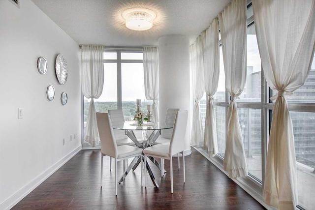 1501 - 121 Mcmahon Dr, Condo with 1 bedrooms, 1 bathrooms and 1 parking in Toronto ON | Image 8