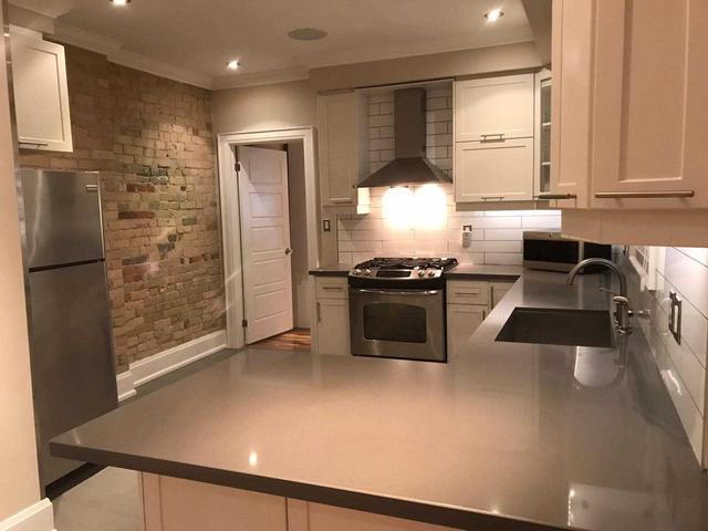 main - 8 Beatrice St, House semidetached with 2 bedrooms, 1 bathrooms and 0 parking in Toronto ON | Image 6