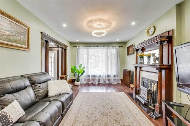 133 Mavety St, House detached with 6 bedrooms, 3 bathrooms and 1 parking in Toronto ON | Image 38