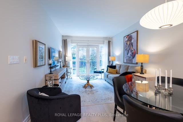212 - 2855 Bloor St W, Condo with 1 bedrooms, 1 bathrooms and 1 parking in Toronto ON | Image 5