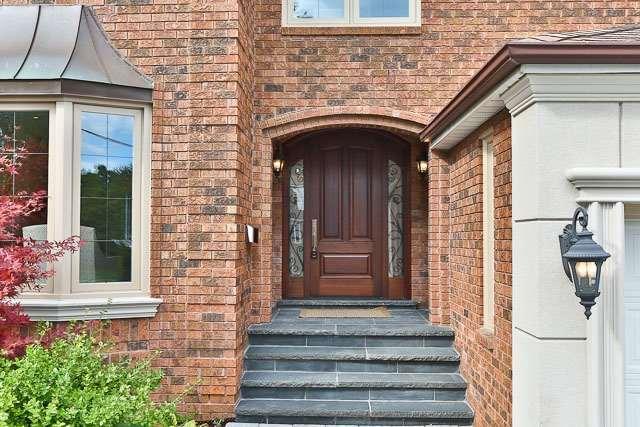 230 Kingsdale Ave, House detached with 5 bedrooms, 7 bathrooms and 6 parking in Toronto ON | Image 2
