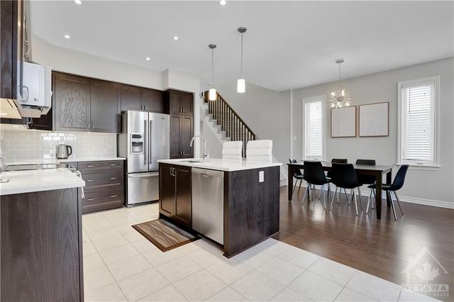 811 Quartet Avenue, Townhouse with 3 bedrooms, 3 bathrooms and 2 parking in Ottawa ON | Image 12