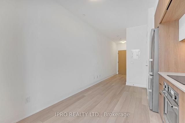627 - 1 Belsize Dr, Condo with 0 bedrooms, 1 bathrooms and 0 parking in Toronto ON | Image 3