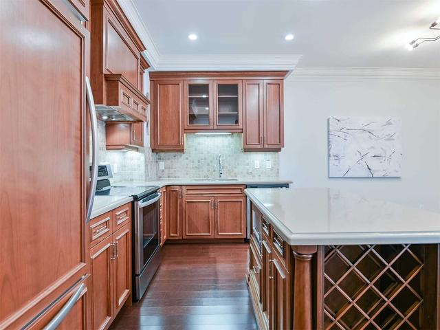 th 37 - 25 Greenview Ave, Townhouse with 3 bedrooms, 3 bathrooms and 2 parking in Toronto ON | Image 4