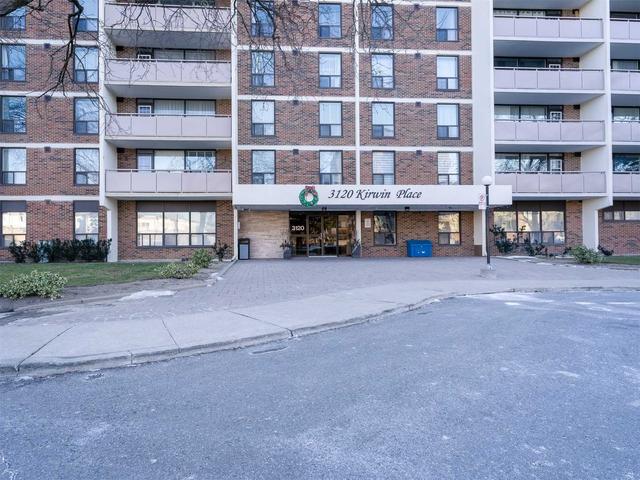 ph09 - 3120 Kirwin Ave, Condo with 2 bedrooms, 1 bathrooms and 1 parking in Mississauga ON | Image 12