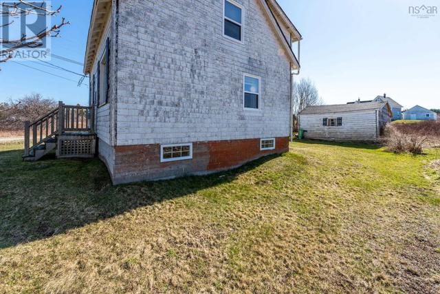 32 Gaudet Road, House detached with 2 bedrooms, 1 bathrooms and null parking in Clare NS | Image 30