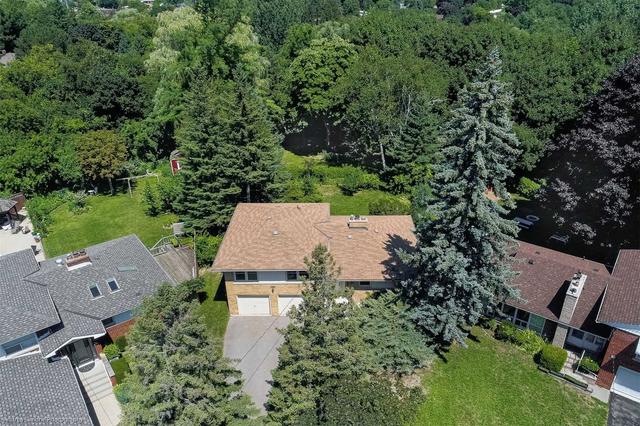 48 Rossander Crt Crt, House detached with 4 bedrooms, 3 bathrooms and 6 parking in Toronto ON | Image 18