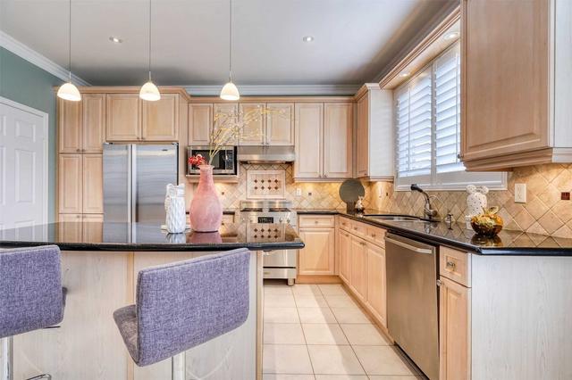 142 Manhattan Dr, House detached with 4 bedrooms, 4 bathrooms and 7 parking in Markham ON | Image 9