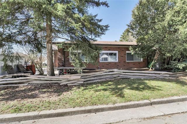 1289 Victoria Drive, House detached with 3 bedrooms, 2 bathrooms and 5 parking in London ON | Image 45